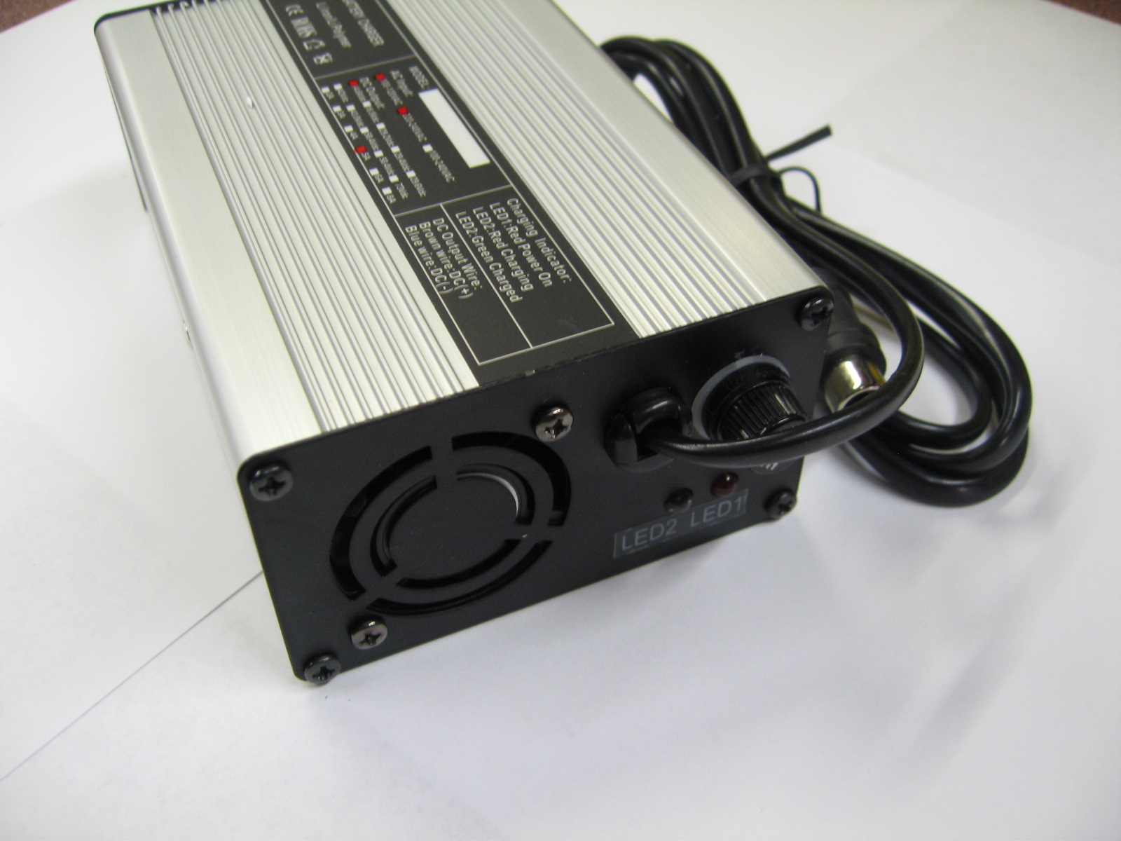 Batterie au lithium universelle 22 AH 36 trous