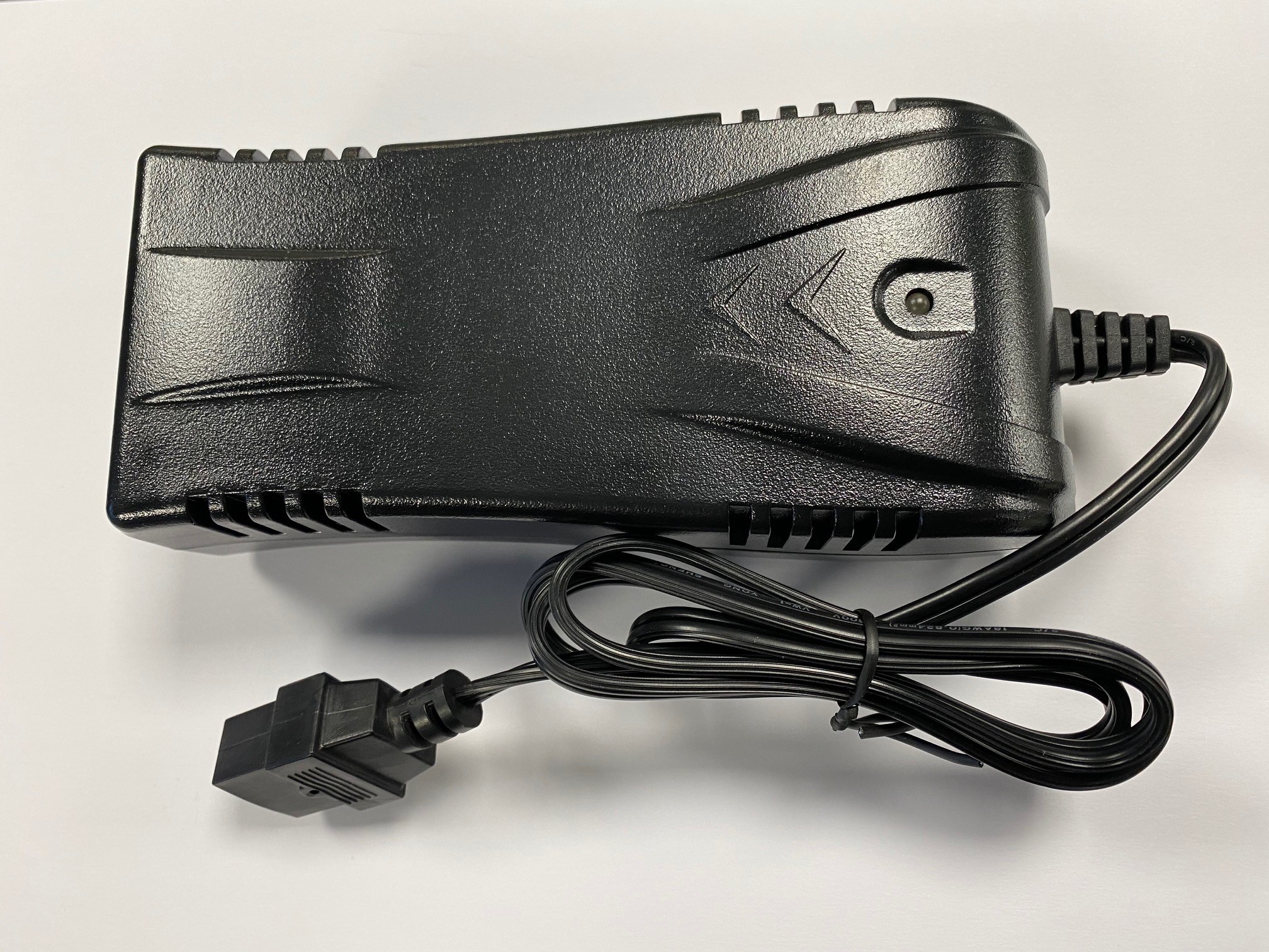 Chargeur 28 V Motocaddy